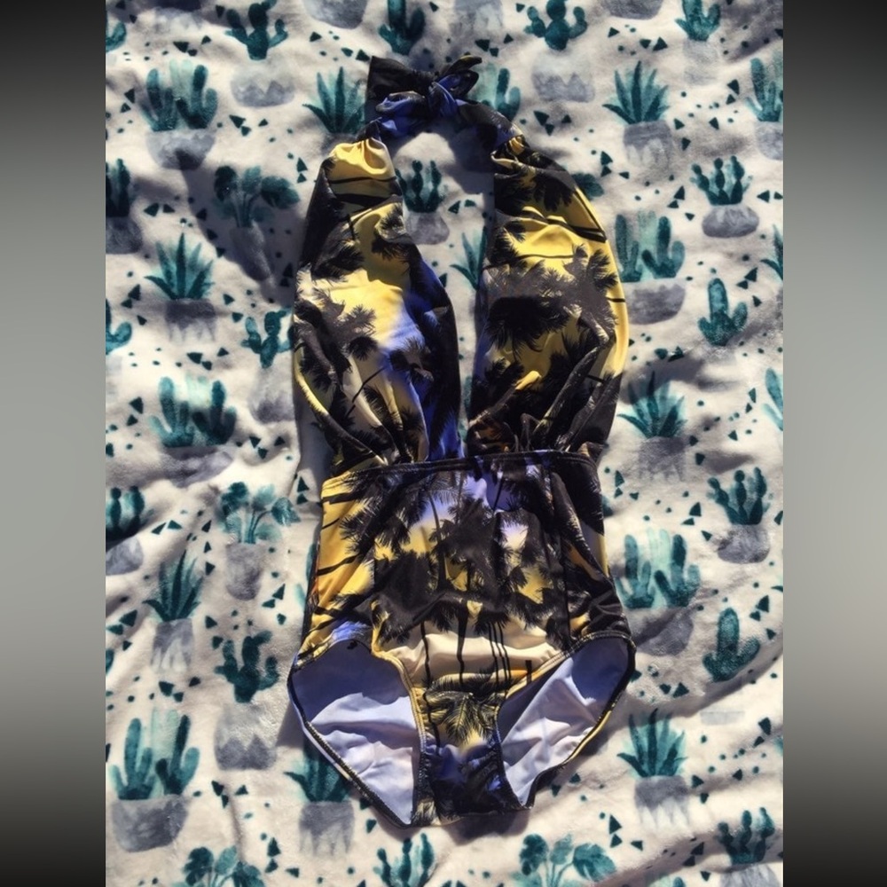 One piece bathing suit